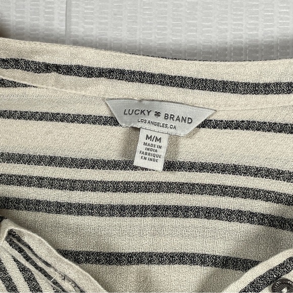 Lucky Brand Women’s M Grey Off White Striped Blouse Roll Tab Sleeve - Picture 7 of 9